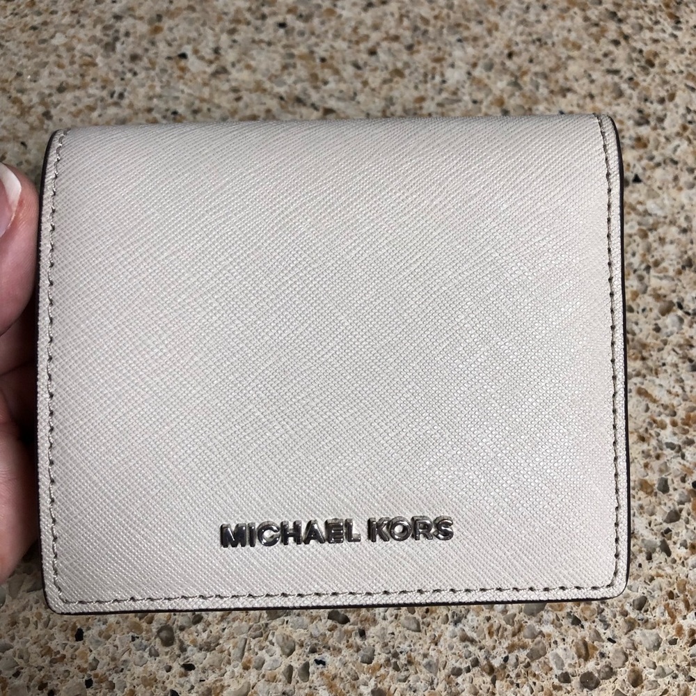 Micheal Kors wallet